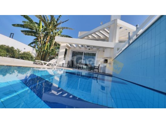 SATILIK 3+1 VİLLA GİRNE ALSANCAK