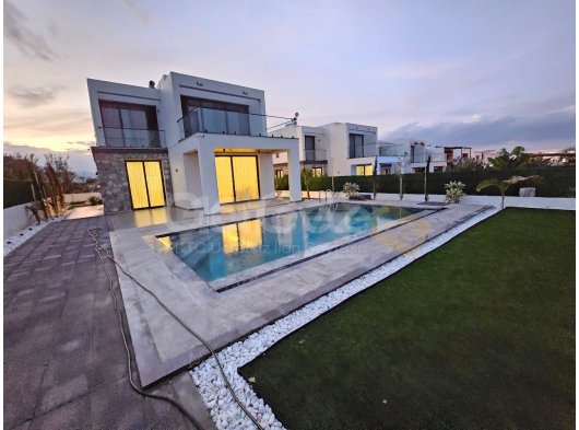 SATILIK FIRSAT ULTRALUX MÜSTAKİL VİLLA