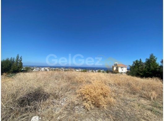 Girne Çatalköy'de Satılık Konut İmarlı Arsa - Doğa ve Deniz Manzarası
