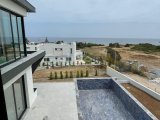 Girne Çatalköy'de Özel Havuzlu 4+1 Villa Fırsatı!