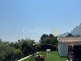 Girne Edremit'te, 6 Yatak Odalı Lüks Villa – Yüzme Havuzlu ve Doğa Manzaralı