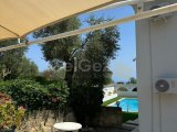 Girne Edremit'te, 6 Yatak Odalı Lüks Villa – Yüzme Havuzlu ve Doğa Manzaralı