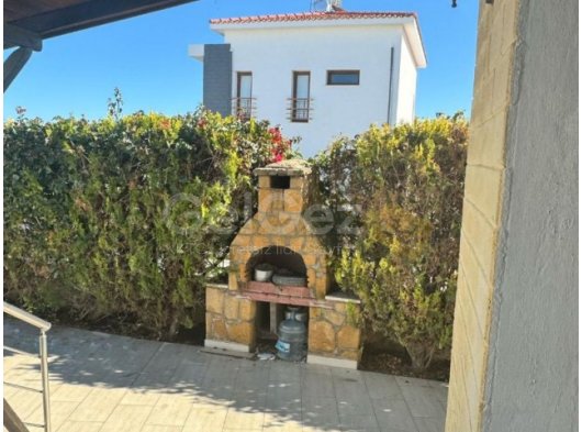 Girne Esentepe'de Özel Havuzlu, Doğa Manzaralı 3+1 Villa Satılık