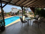 Girne Esentepe'de 4 Yatak Odalı, Ful Eşyalı Deniz Manzaralı Villa - Kaçırmayın!