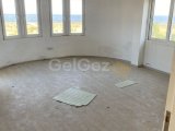 Girne Lapta'da Satılık 3 Yatak Odalı Lüks Villa