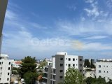 Girne Merkez'de Şehir ve Deniz Manzaralı Modern Penthouse Satılık!