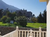 Girne Bellapais'te 5+1 Yarı Eşyalı Villa - Hayalinizdeki Evi Keşfedin!