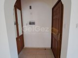 Girne Merkez'de Eşyasız, Bahçeli ve Ortak Havuzlu 3+1 Daire Satılık!