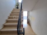 Girne Merkez'de Eşyasız, Bahçeli ve Ortak Havuzlu 3+1 Daire Satılık!