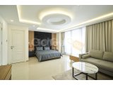 Girne Merkez'de satılık ultra lüks özel havuzlu 3 + 1 Penthouse
