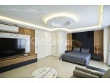Girne Merkez'de satılık ultra lüks özel havuzlu 3 + 1 Penthouse