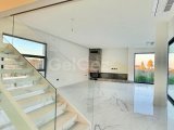 Girne Bellapais’te Muhteşem 4+1 Eşyalı Villa Satılık!