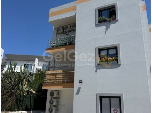 Girne Alsancak'ta Yarı Eşyalı 2+1 Penthouse
