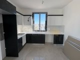 Girne Merkez'de Eşyasız 3+1 Daire - 195.000 GBP
