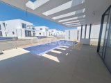 Girne Çatalköy'de satılık 3+2 villa % 50 peşinat 84 ay faizsiz vade imkanı elden ödemeli