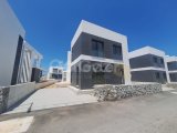 Girne Çatalköy'de satılık 3+2 villa % 50 peşinat 84 ay faizsiz vade imkanı elden ödemeli