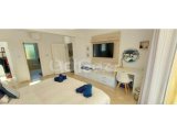 Muhteşem deniz ve dağ manzaralı, havuzlu 3+1 villa