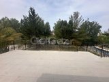 Girne Karşıyaka'da satılık 3+1 villa % 50 peşinat 48 ay faizsiz vade imkanı elden ödemeli