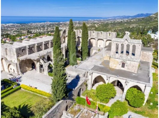 SATILIK BUTİK OTEL GİRNE BELLAPAİS