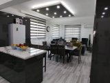Girne Merkez'de Yarı Eşyali, Geniş 3+1 Daire - Kaçırmayın!