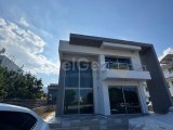 Girne Alsancak'ta Deniz Manzaralı Lüks Villa!