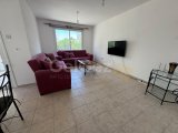 GİRNE MERKEZDE MUHTEŞEM KONUMDA AYLIK ÖDEMELİ 2+1 EŞYALI KİRALIK DAİRE