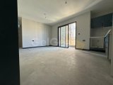 GİRNE MERKEZDE MUHTEŞEM KONUMDA 1+1 SIFIR DAİRELER