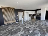 Lefkoşa Hamitköy'de Şehir Manzaralı 2+1 Satılık Penthouse
