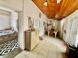 GİRNE ÇATALKÖY’de 1976,87 m2 BAHÇE İÇERİSİNDE DAĞ VE DENİZ MANZARALI MÜSTAKİL EV