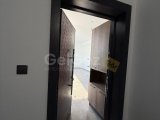 LEFKOŞA GÖNYELİ’de GENİŞ BALKON VE BARBEKÜLÜ FIRSAT PENTHOUSE