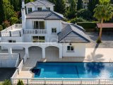 GİRNE ÇATALKÖY’de 4+1 EŞSİZ DENİZ VE DAĞ MANZARALI SATILIK VİLLA