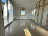 GİRNE ÇATALKÖY’de 4+1 EŞSİZ DENİZ VE DAĞ MANZARALI SATILIK VİLLA