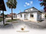 GİRNE ÇATALKÖY’de 4+1 EŞSİZ DENİZ VE DAĞ MANZARALI SATILIK VİLLA