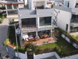 KESİNTİSİZ MANZARALI VILLA