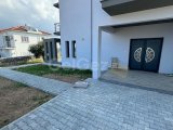 Girne Çatalköy’de satılık 4 + 1 villa