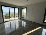 Girne Çatalköy’de satılık 4 + 1 villa