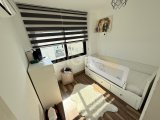 Şehrin Kalbinde, Konforlu ve Modern Yaşam Alanı-GİRNE MERKEZDE LÜX 2+1 ( ÖZEL İÇ MİMAR TASARIMLI FULL EŞYALI) ⚪