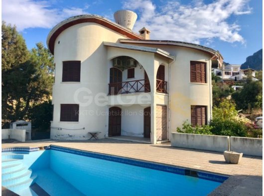Girne Edremit’te satılık villa