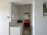 GİRNE KARŞIYAKA’da7+2 DENİZE SIFIR MUHTEŞEM KONUMLU VİLLA