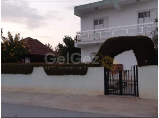 LEFKOŞA CİHANGİR’de TÜRK TAPULU FIRSAT İKİZ VİLLA