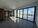 LEFKOŞA GÖNYELİ’de GENİŞ BALKON VE BARBEKÜLÜ FIRSAT PENTHOUSE