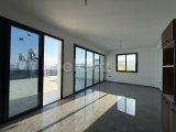 LEFKOŞA GÖNYELİ’de GENİŞ BALKON VE BARBEKÜLÜ FIRSAT PENTHOUSE