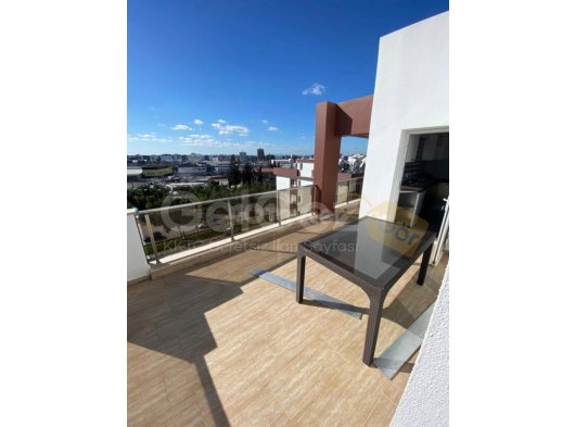 GAZIMAĞUSA MERKEZ’DE TİCARİ OLARAK KULLANILABİLEN PENTHOUSE