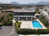 ????????????Deniz kenarı lüks villa????????????