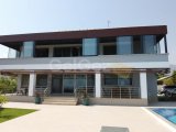 ????????????Deniz kenarı lüks villa????????????