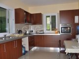 Girne Çatalköy’de günlük kiralık 3 + 1 villa