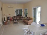 Girne Çatalköy’de günlük kiralık 3 + 1 villa