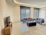 Girne Merkez'de 4 + 1 Özel Havuzlu Penthouse