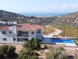 ????????????????Alsancak'ta Satılık 4 Yatak Odalı Lüks Villa????????????????