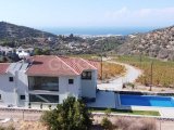 ????????????????Alsancak'ta Satılık 4 Yatak Odalı Lüks Villa????????????????